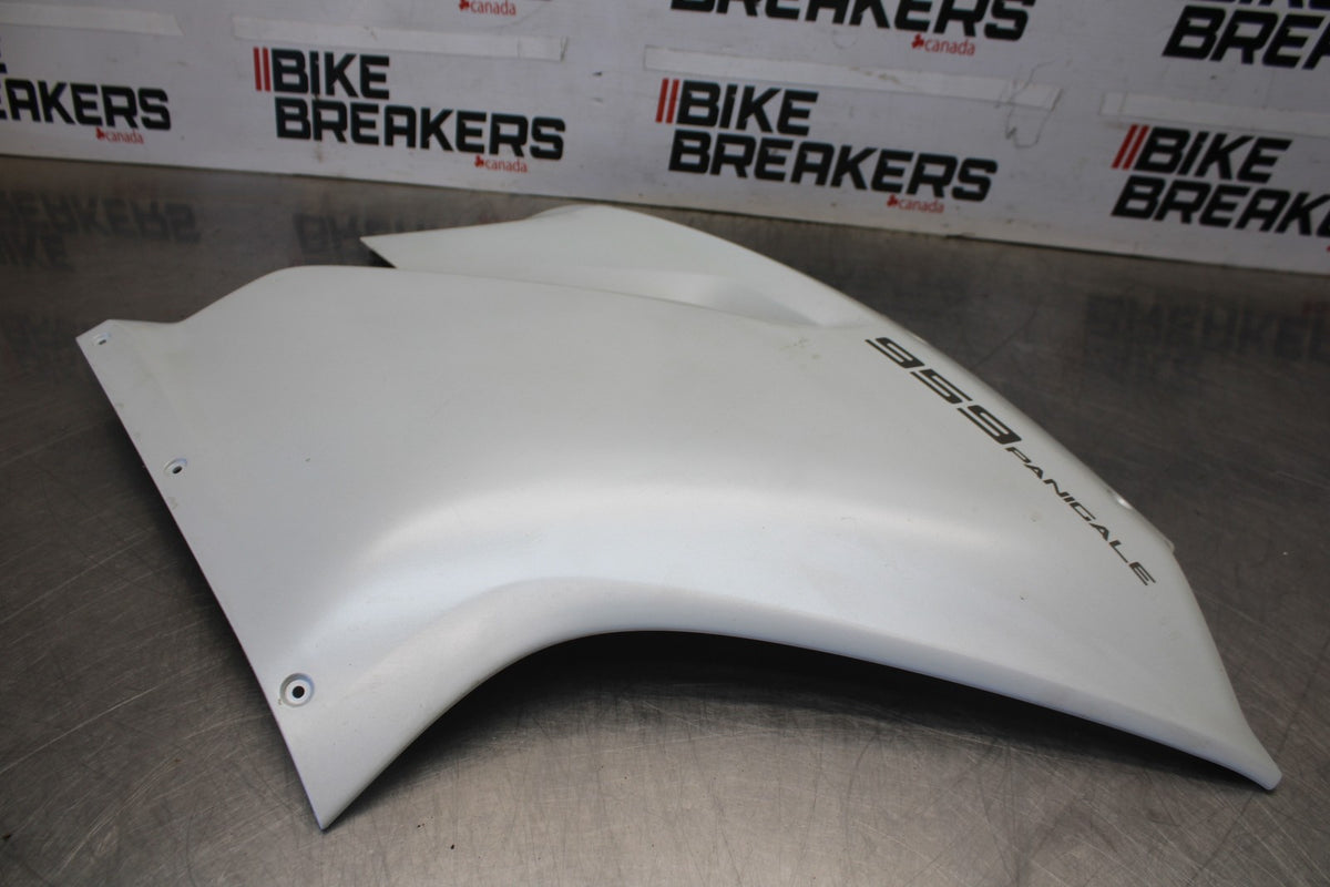 16 DUCATI 959 PANIGALE RIGHT MID UPPER SIDE FAIRING COWL  BB912