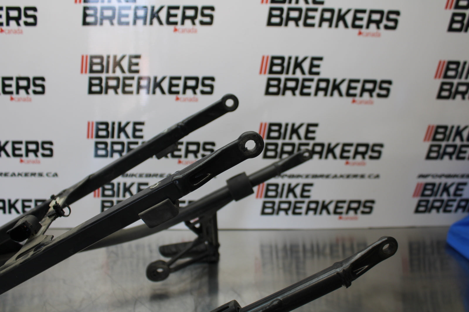 06-12 BMW F800ST REAR SUBFRAME BACK SUB FRAME BB144