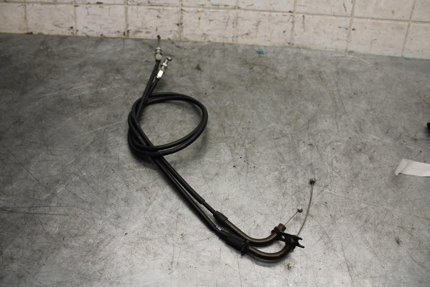 06-07 SUZUKI GSXR750 THROTTLE CABLES LINES 58300-01H00 58300-02H10 BB543