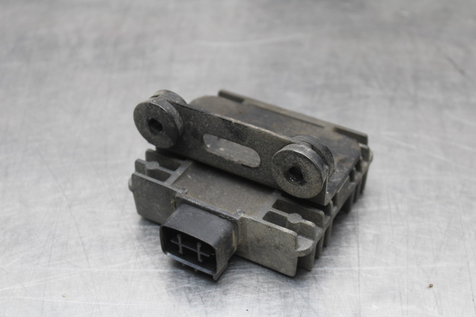 09-10 KAWASAKI ER-6N RECTIFIER VOLTAGE REGULATOR BB205