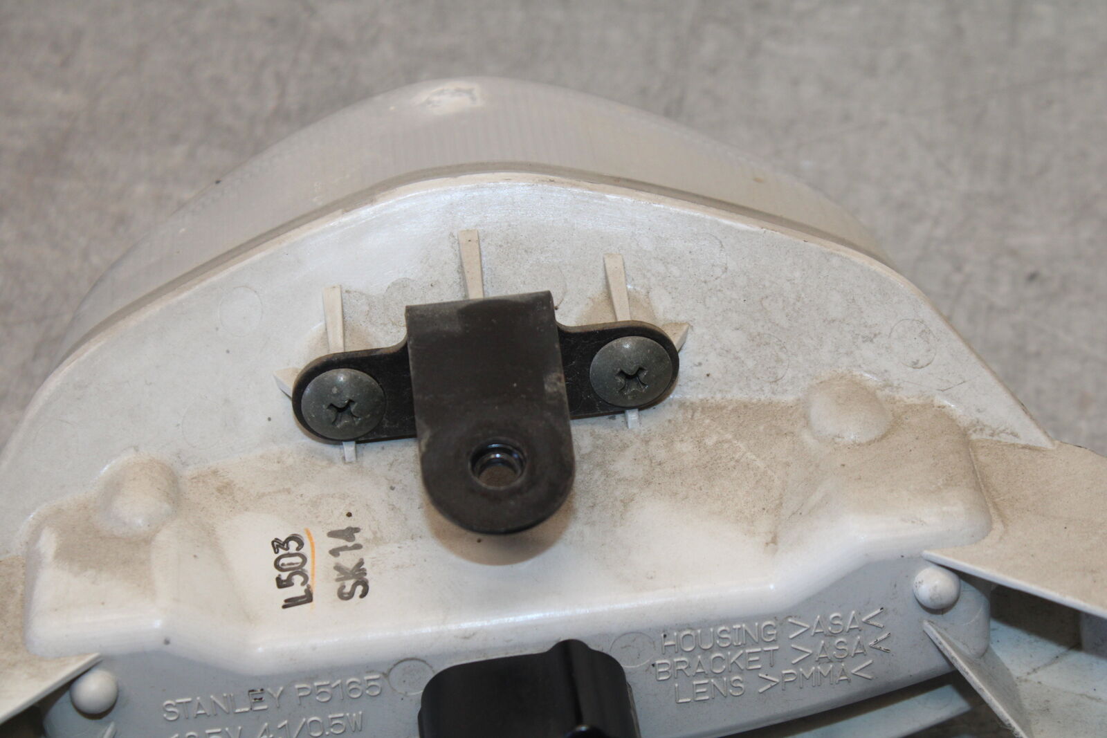 05-06 SUZUKI GSXR1000 REAR TAIL TAILLIGHT BACK BRAKE LIGHT 35710-41G30 BB663