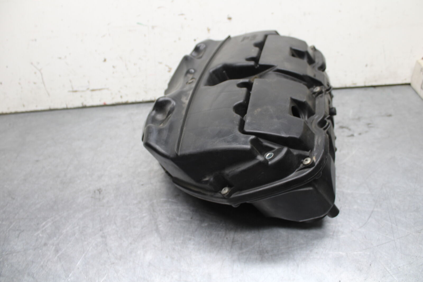 06 YAMAHA YZF R6 AIRBOX AIR INTAKE FILTER BOX BB716