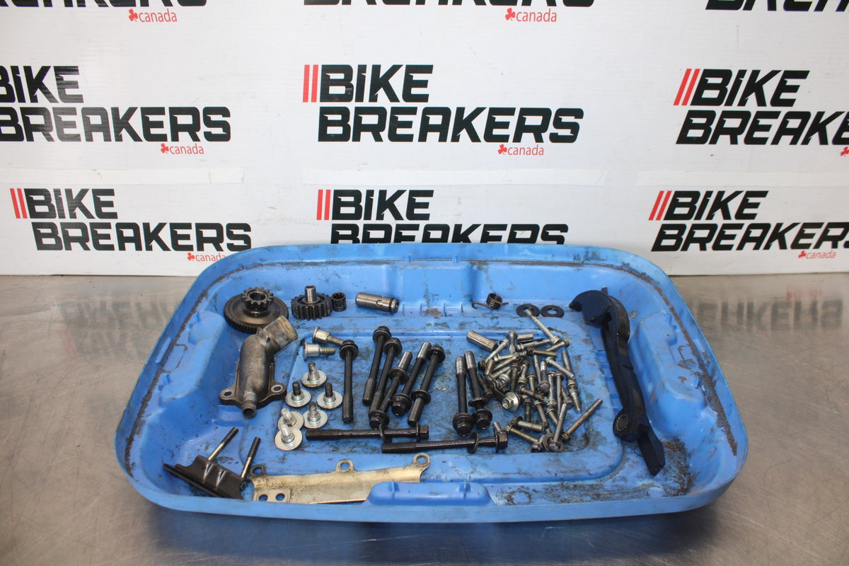 11-24 SUZUKI GSXR750 ENGINE MOUNTING BOLTS HARDWARE MOTOR SCREWS BB879