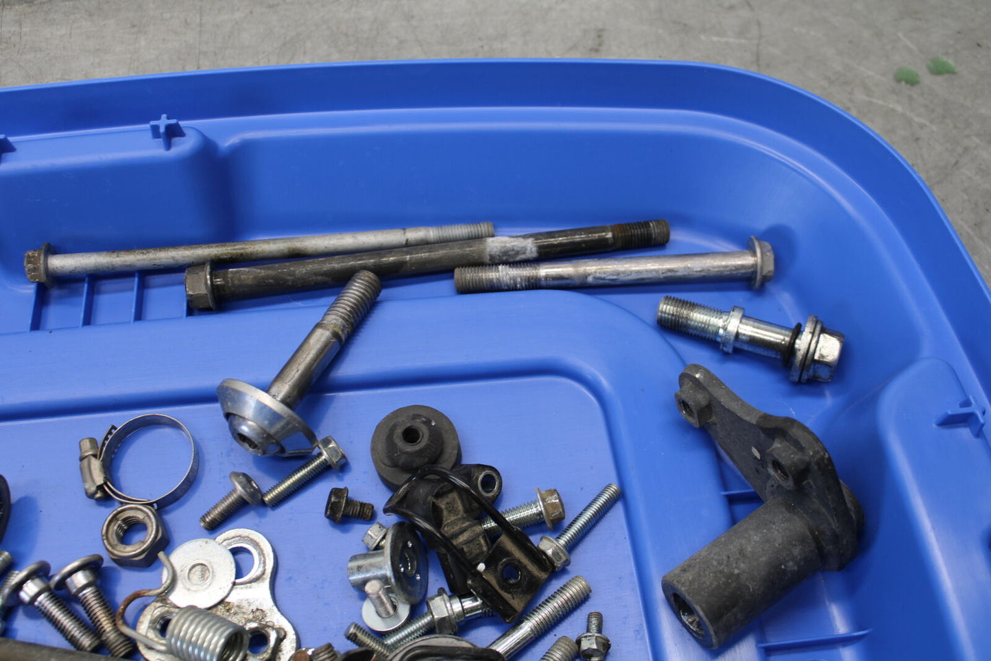 12-17 KAWASAKI ER-6N Z650 MOUNTING BOLTS HARDWARE MOTOR SCREWS BB709