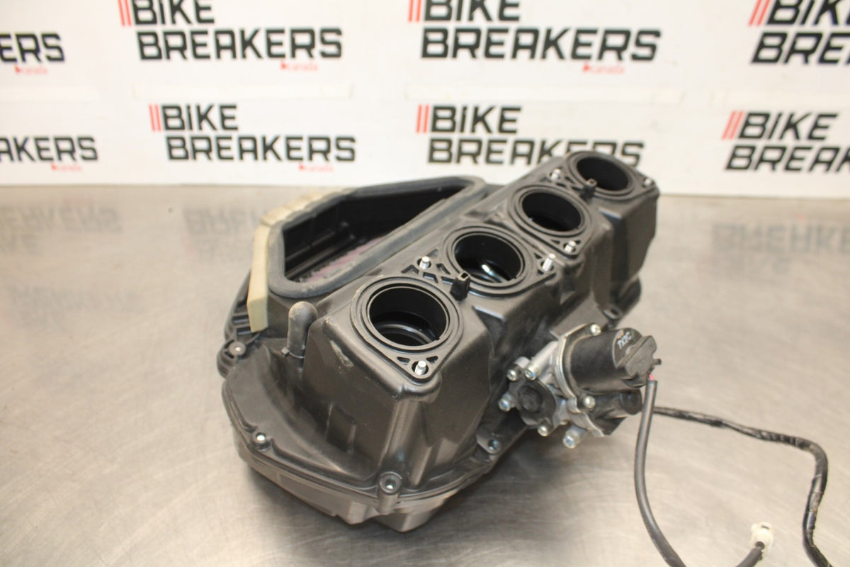 08-16 YAMAHA YZF R6 AIRBOX AIR INTAKE FILTER BOX BB929