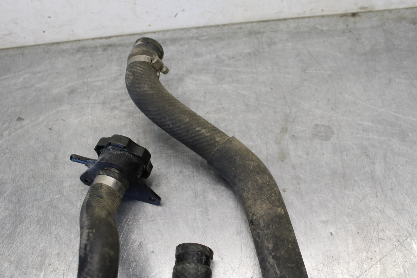 04 SUZUKI INTRUDER 800 RADIATOR HOSES ENGINE COOLANT WATER PIPES HOSE SET BB758