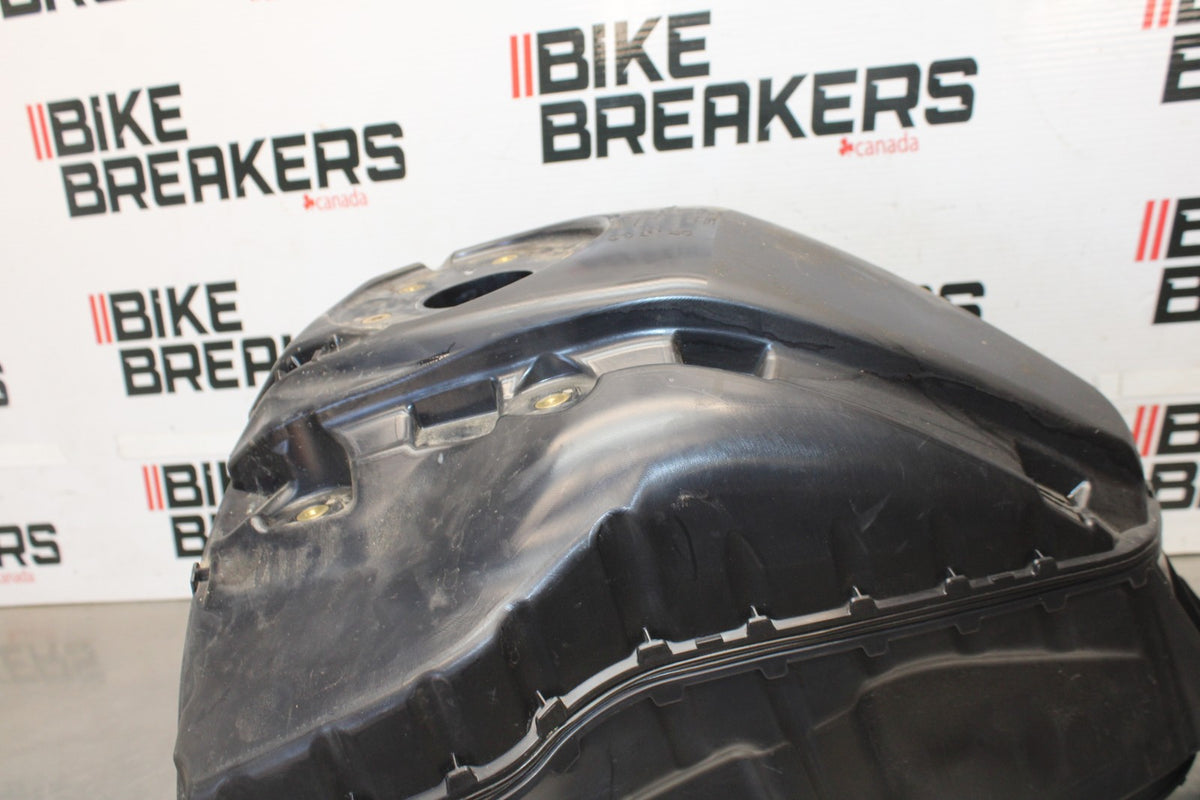 20-23 BMW F900R GAS TANK FUEL CELL PETROL RESERVOIR BB923
