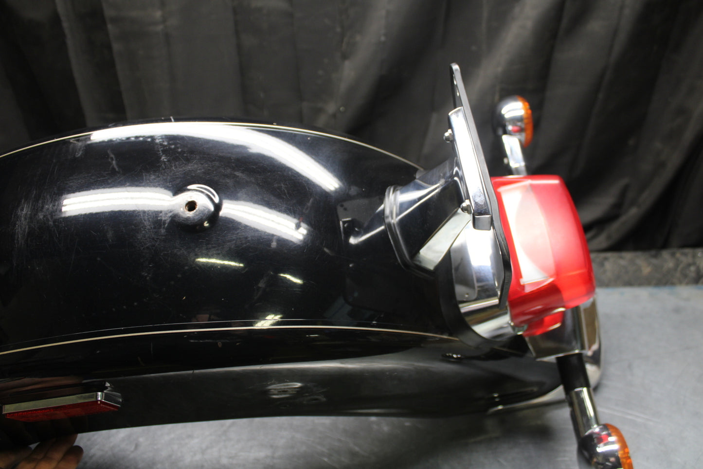 00 SUZUKI INTRUDER 1500 VL1500 REAR BACK WHEEL FENDER MUD GUARD BB761