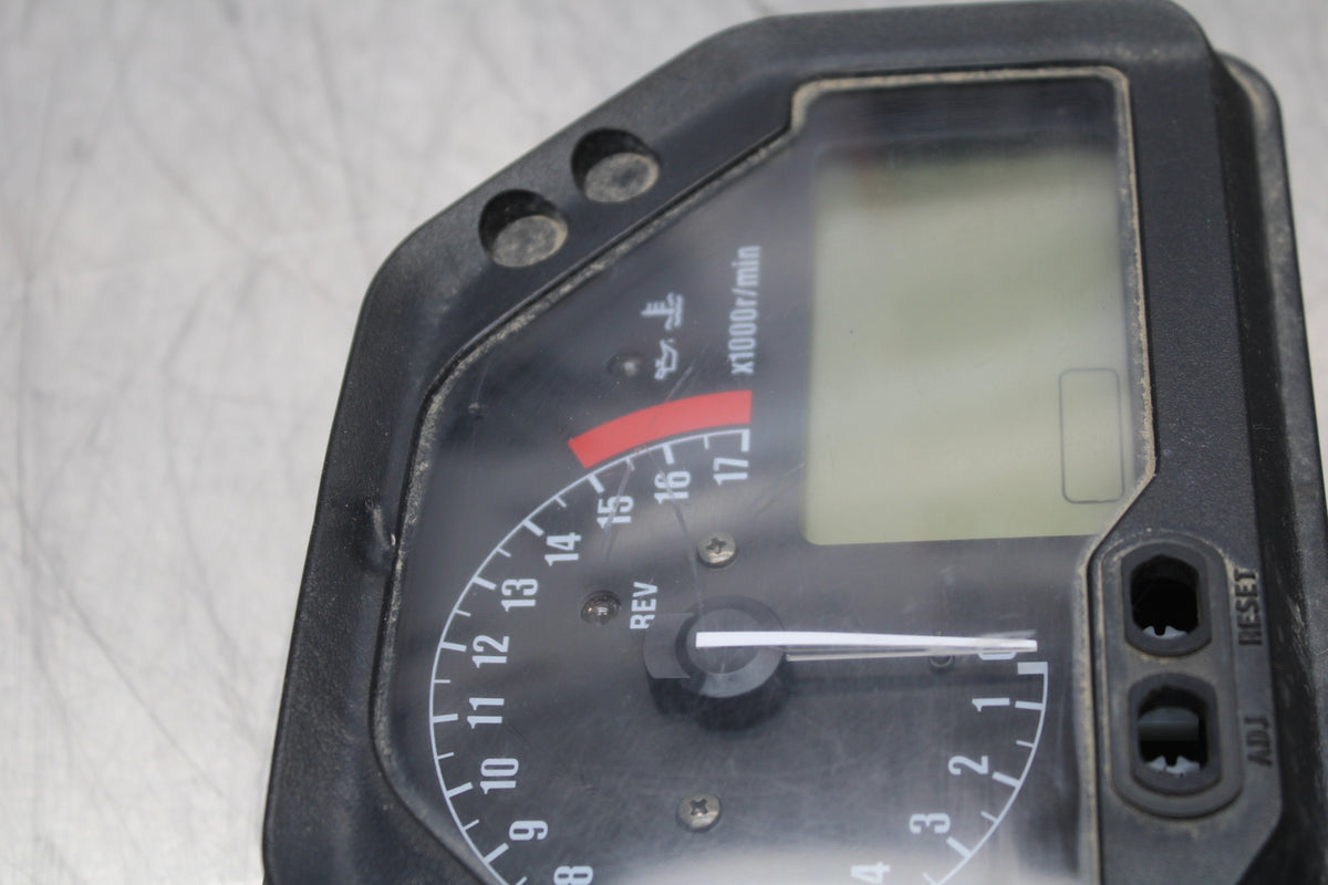 05-06 HONDA CBR600RR SPEEDO TACH GAUGES CLUSTER SPEEDOMETER TACHOMETER BB149