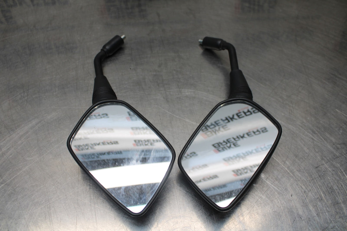 15 SUZUKI GW250F REAR VIEW MIRROR SET PAIR MIRRORS BB789