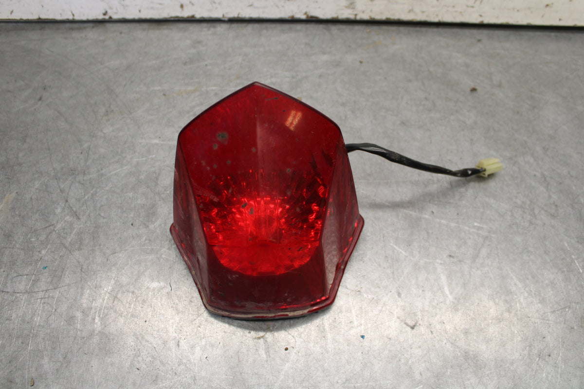 09-15 YAMAHA FZ6R REAR TAIL TAILLIGHT BACK BRAKE LIGHT  BB686