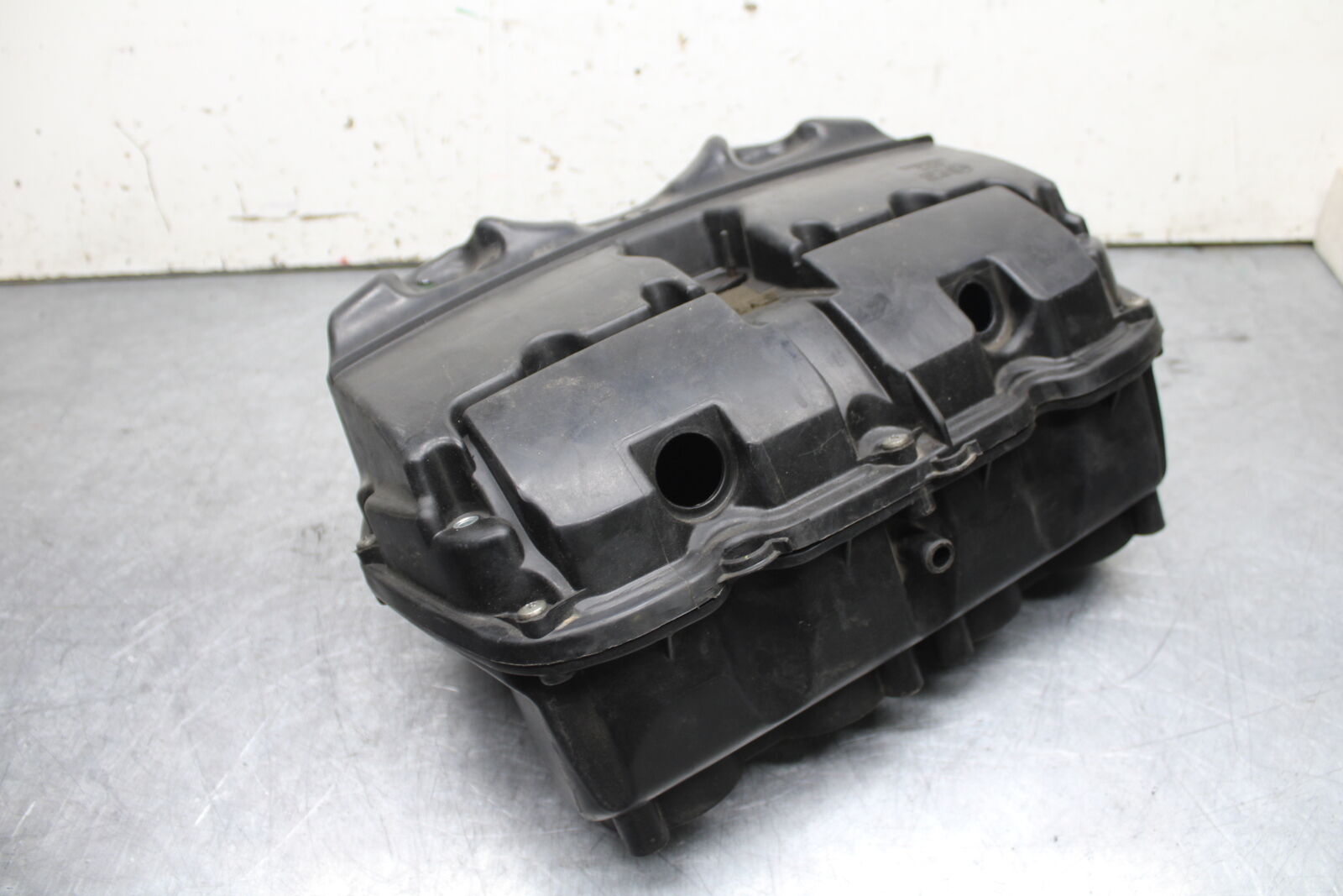 06 YAMAHA YZF R6 AIRBOX AIR INTAKE FILTER BOX BB716