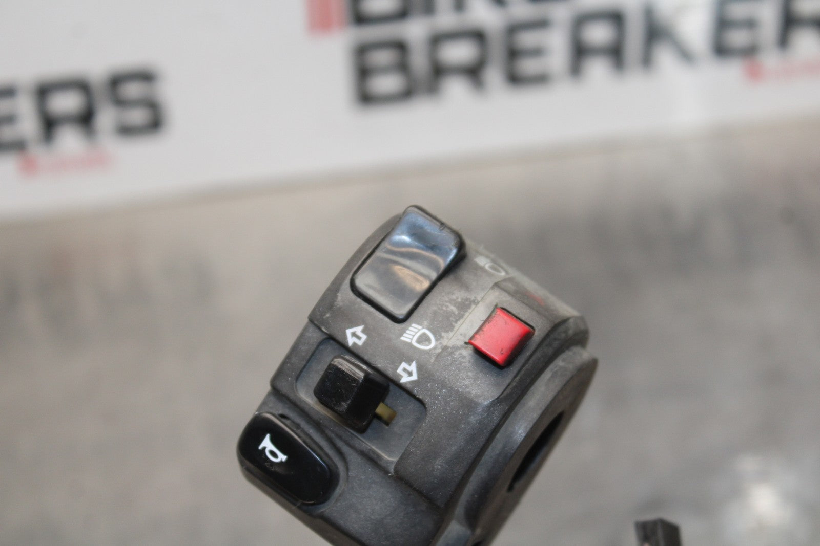 09-10 KAWASAKI ER-6N LEFT CLIP ON HANDLE HORN SIGNALS SWITCH SWITCHES BB205