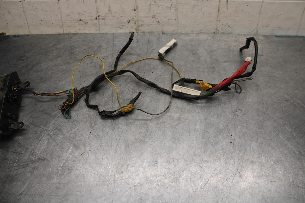 05 YAMAHA YZF R6S AFTERMARKET REAR TAIL TAILLIGHT BACK BRAKE LIGHT BB462