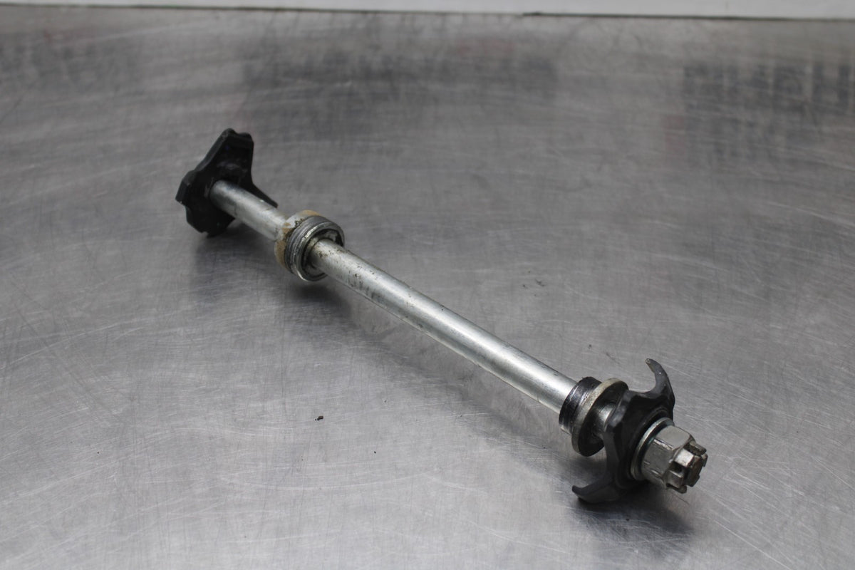23-26 KAWASAKI NINJA ZX4RR REAR AXLE BACK WHEEL RIM PIVOT BOLT AXEL BB872