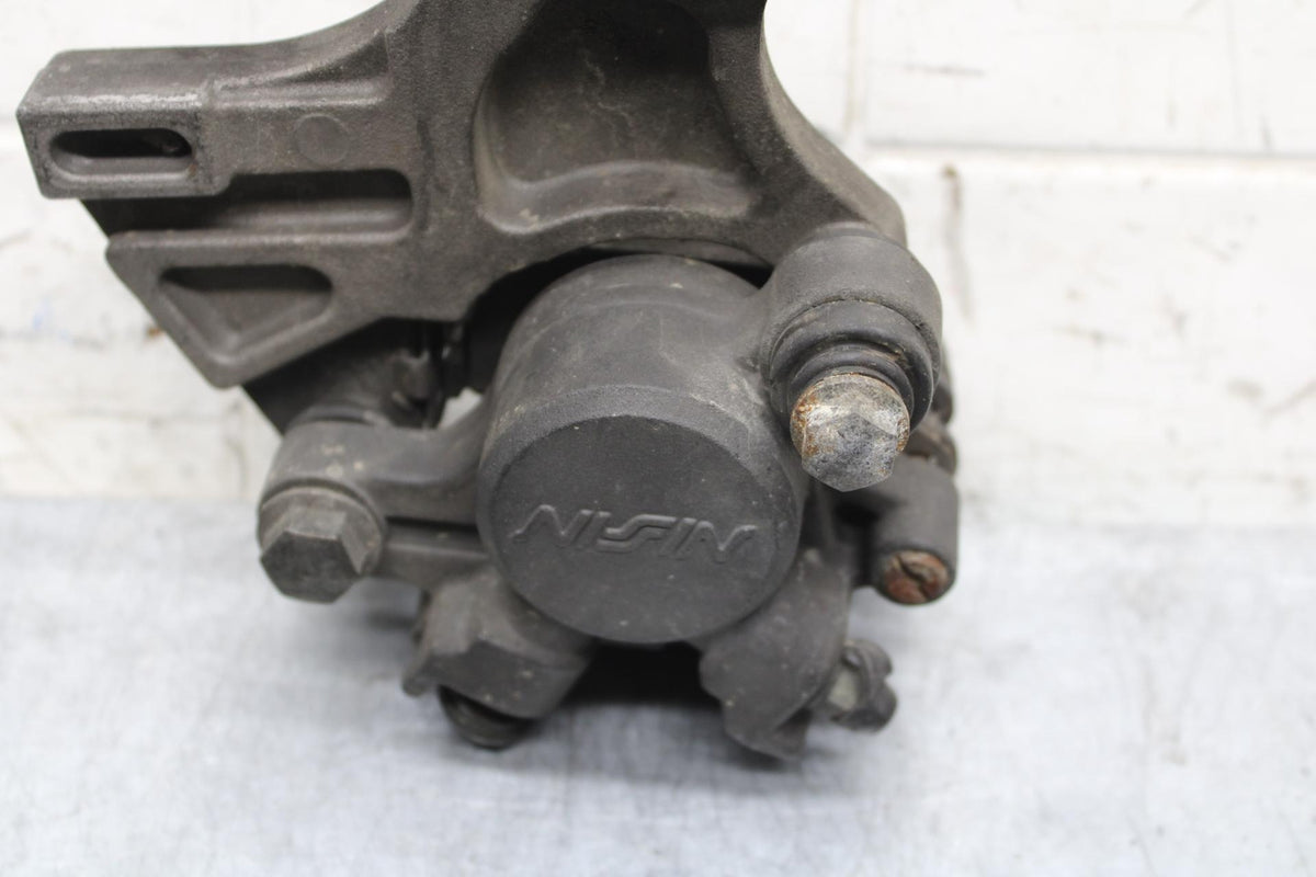 2005 Yamaha YZF R6 REAR BRAKE CALIPER W MOUNT BRACKET 5SL-2580W-00-00 BB62