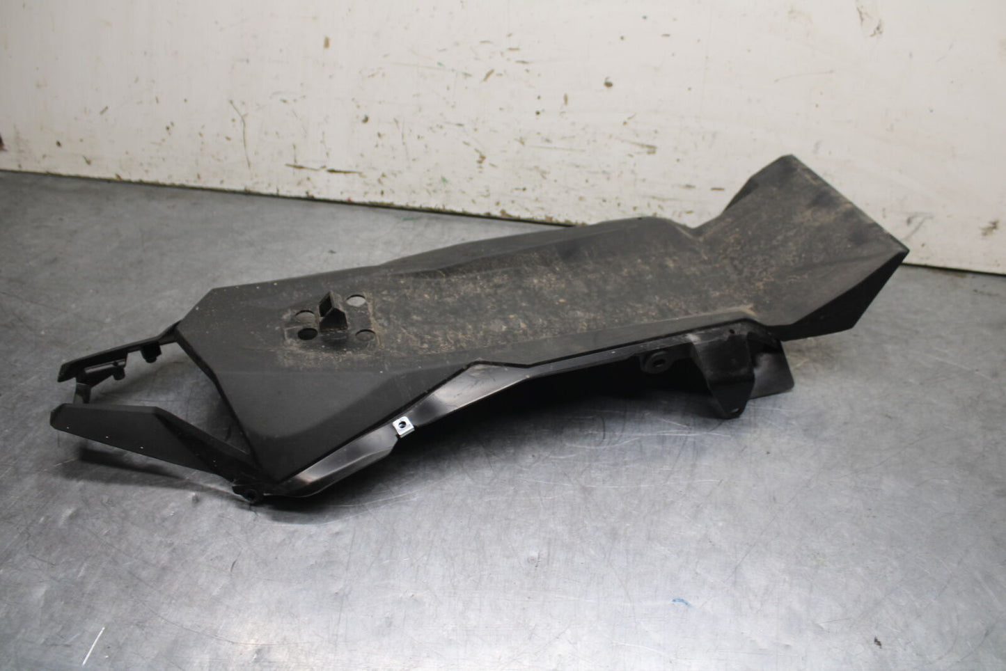 18-23 KAWASAKI NINJA 400 EX400 ABS REAR TAIL UNDERTAIL FAIRING COWL FENDER BB747