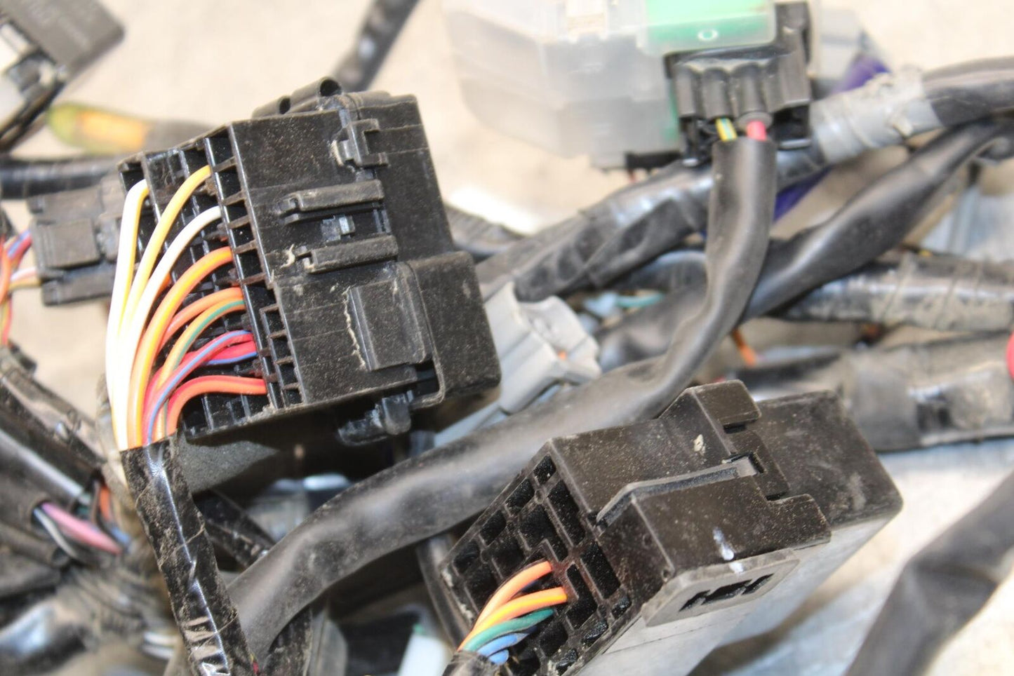 11-23 SUZUKI GSXR 750 MAIN ENGINE WIRING HARNESS MOTOR WIRE LOOM BB630
