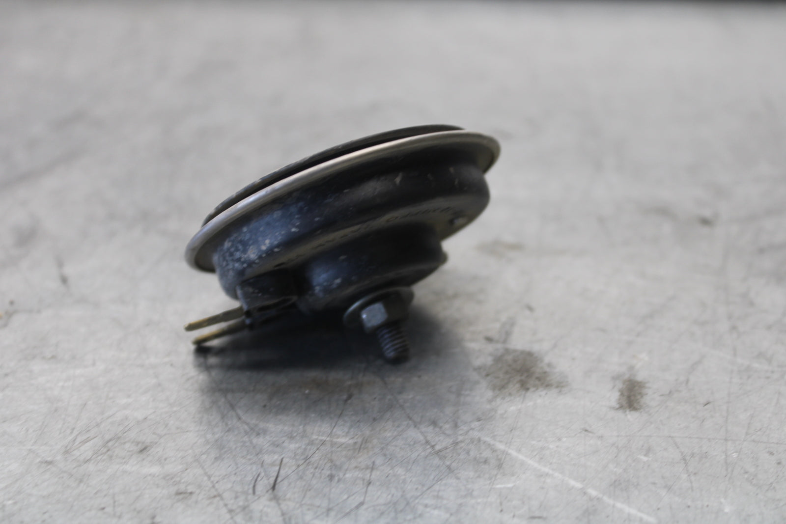 06-07 SUZUKI GSXR 600 HORN SIGNAL BB694