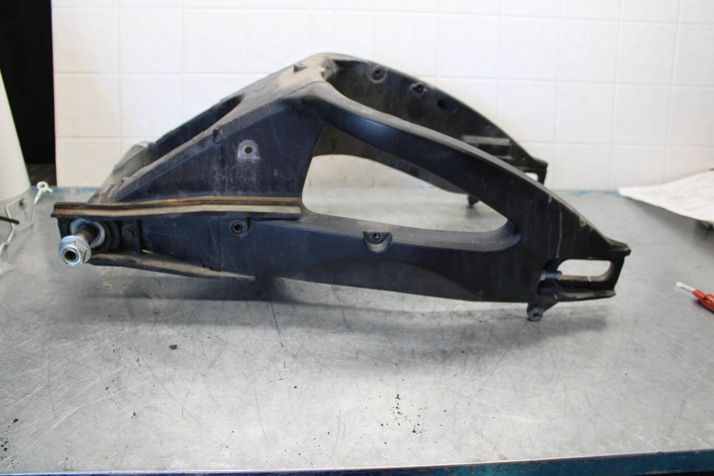 09-16 SUZUKI GSXR1000 REAR SWINGARM BACK SUSPENSION SWING ARM BB439