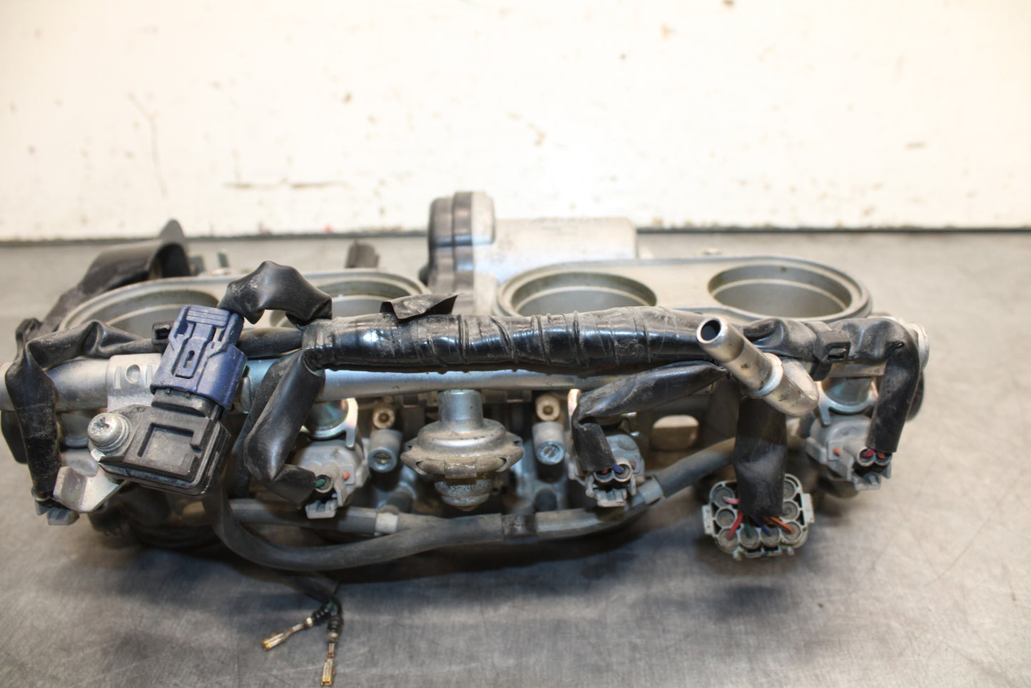 07-08 YAMAHA YZF R1 MAIN FUEL INJECTORS / THROTTLE BODIES BB724