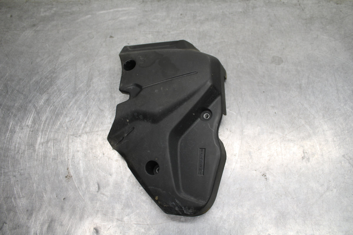 13-16 SUZUKI BANDIT 1250S ABS ENGINE SPROCKET COVER BB134