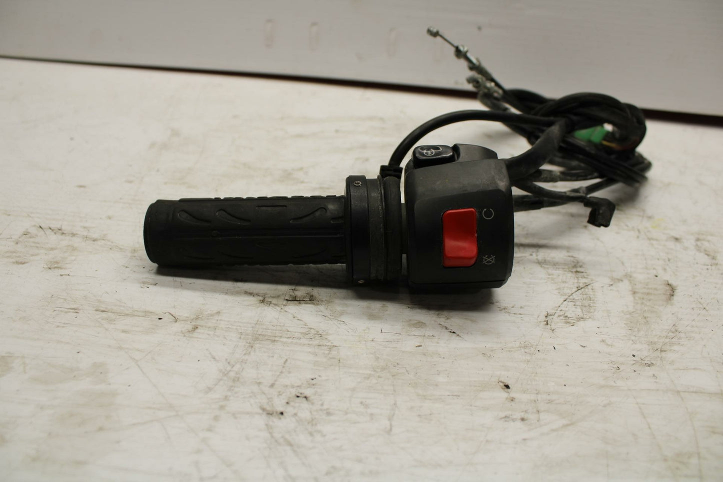 86-06 KAWASAKI CONCOURS 1000 ZG1000A RIGHT CLIP ON HANDLE KILL  SWITCH  BB292