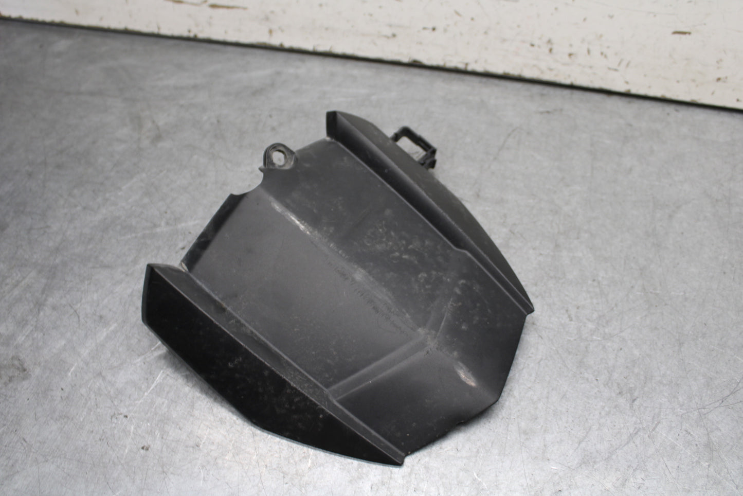 16-21 YAMAHA XSR900 REAR BACK WHEEL TIRE HUGGER FENDER BB664
