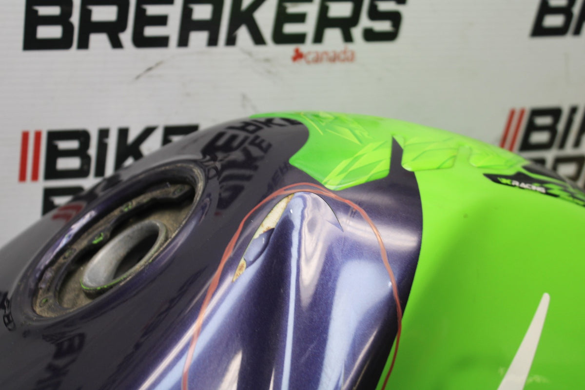 98 KAWASAKI NINJA ZX6 GAS TANK FUEL CELL PETROL RESERVOIR BB870