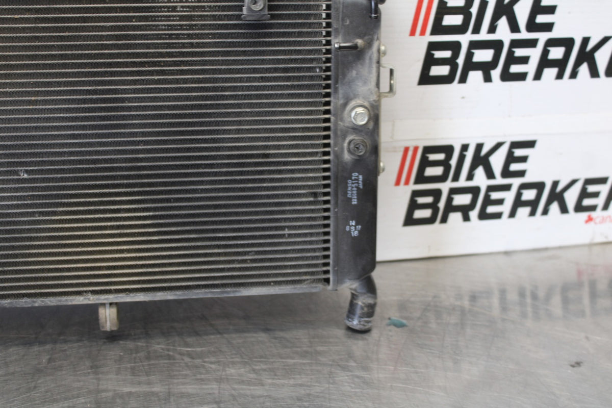 15-17 YAMAHA FJ09 ENGINE RADIATOR MOTOR COOLER COOLING RADIATER BB906
