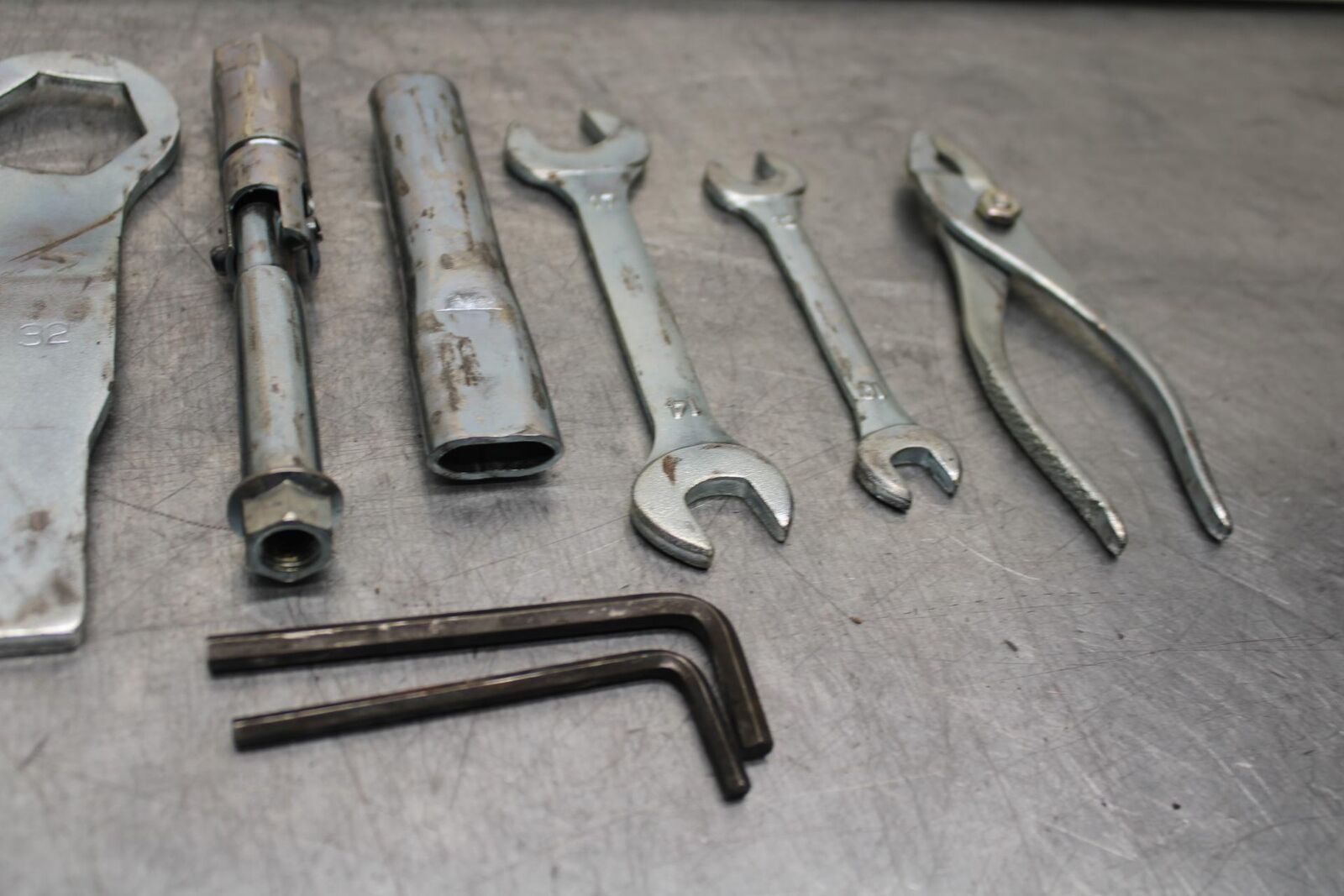 09-12 KAWASAKI NINJA ZX6R ZX600R STOCK TOOLS TOOL BAG KIT SET 56007-0052 BB617