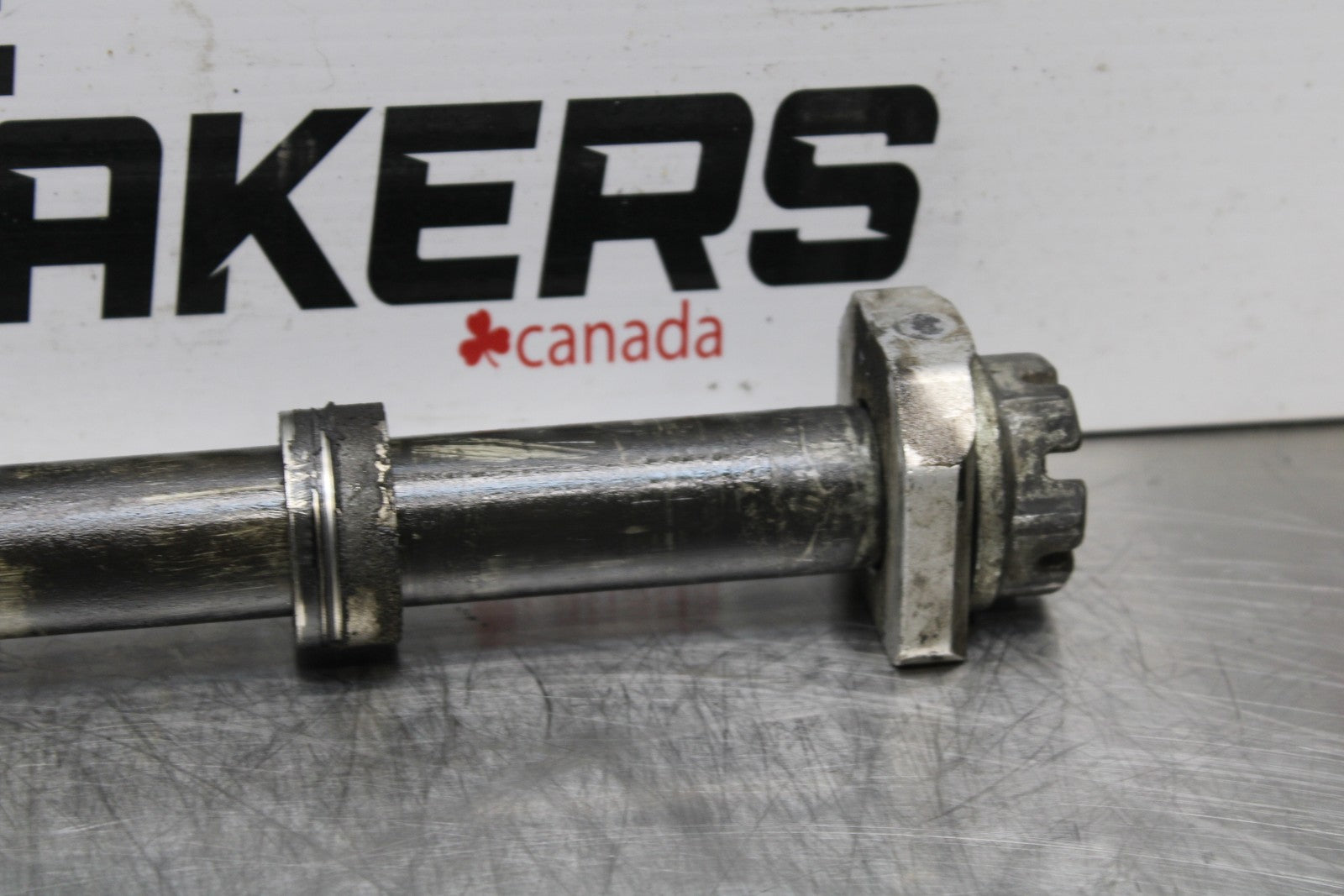 06-07 SUZUKI GSXR 600 REAR AXLE BACK WHEEL RIM PIVOT BOLT AXEL BB178