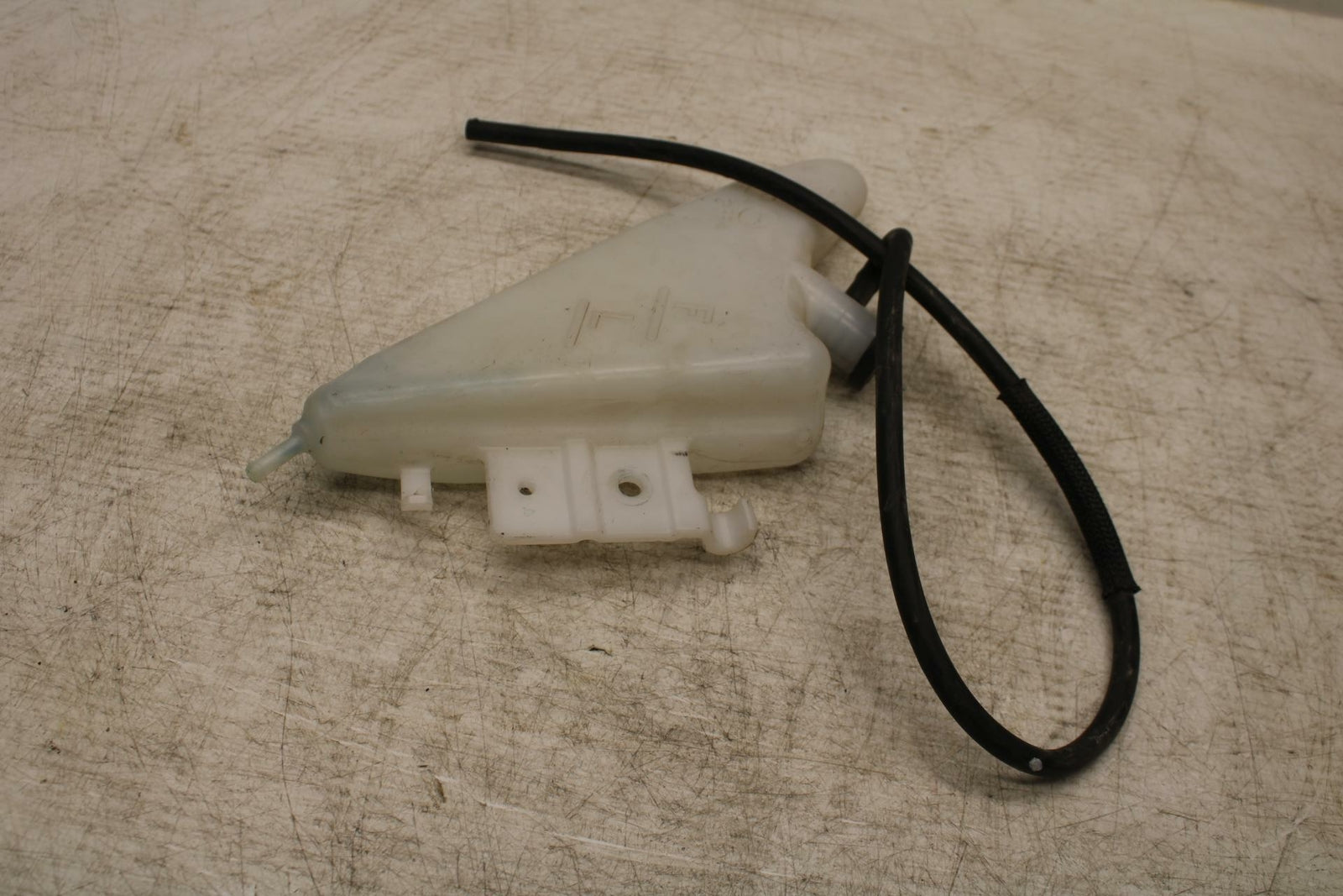 11-19 SUZUKI GSXR600 COOLANT WATER TANK RESERVOIR BOTTLE BB371