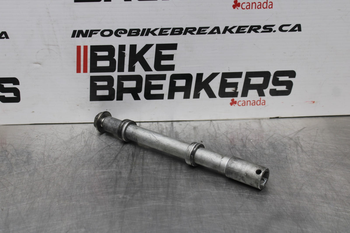 13-24 HONDA CBR600RR FRONT WHEEL RIM AXLE PIVOT BOLT BB772