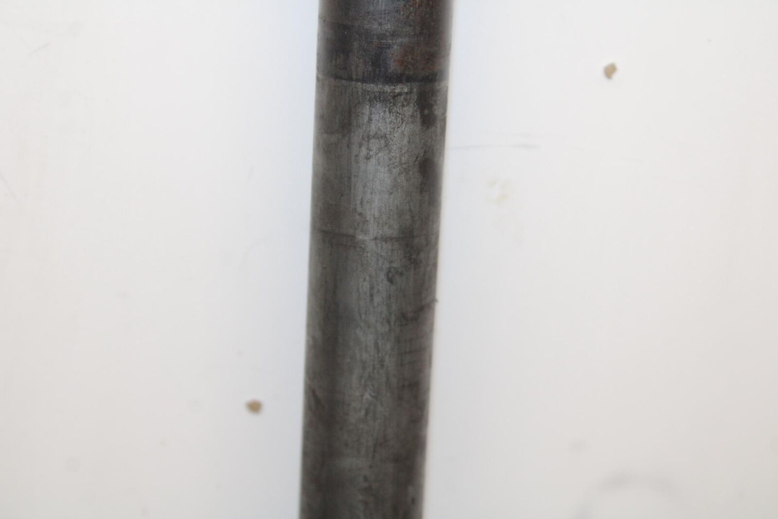 2003 Suzuki SV1000S REAR AXLE BACK WHEEL RIM PIVOT BOLT AXEL 64711-33E10 BB85