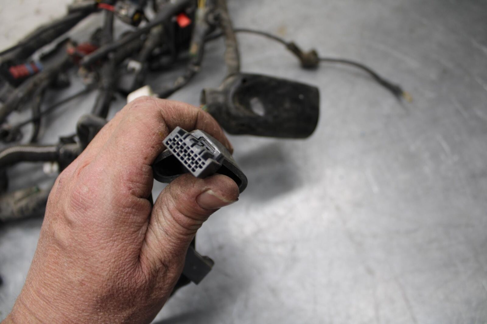 18 KAWASAKI Z 400 MAIN ENGINE WIRING HARNESS MOTOR WIRE LOOM BB469