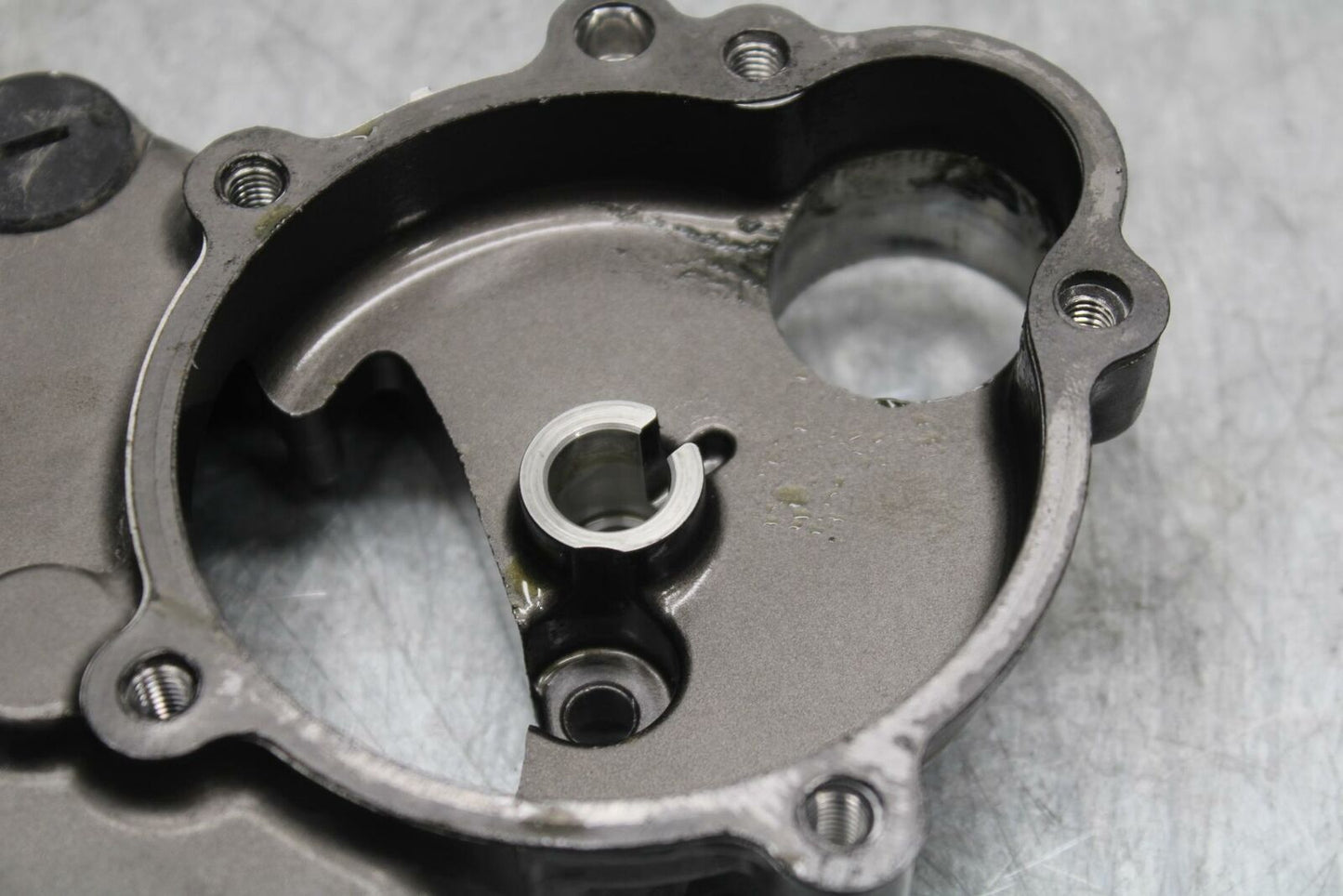 19-20 KAWASAKI NINJA ZX6R STARTER SIDE ENGINE MOTOR COVER BB419