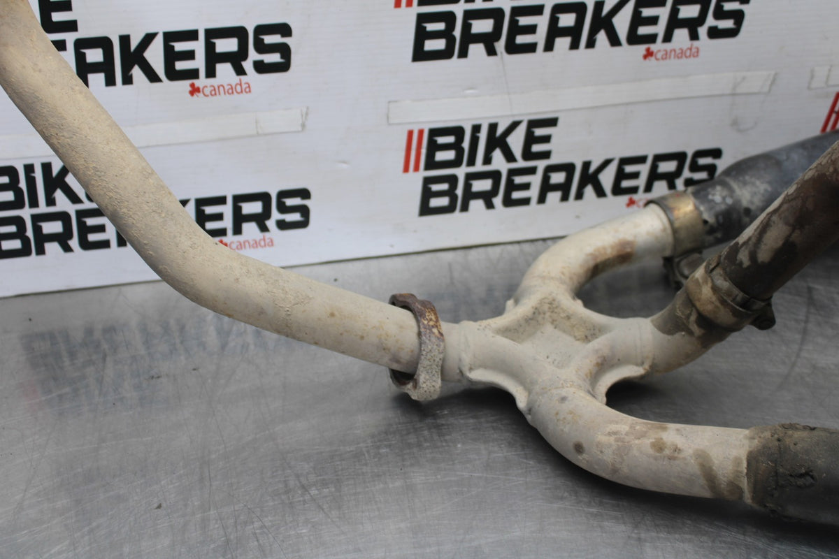 05 DUCATI SUPERSPORT 800 FULL EXHAUST SYSTEM HEADERS PIPE MUFFLER BB913