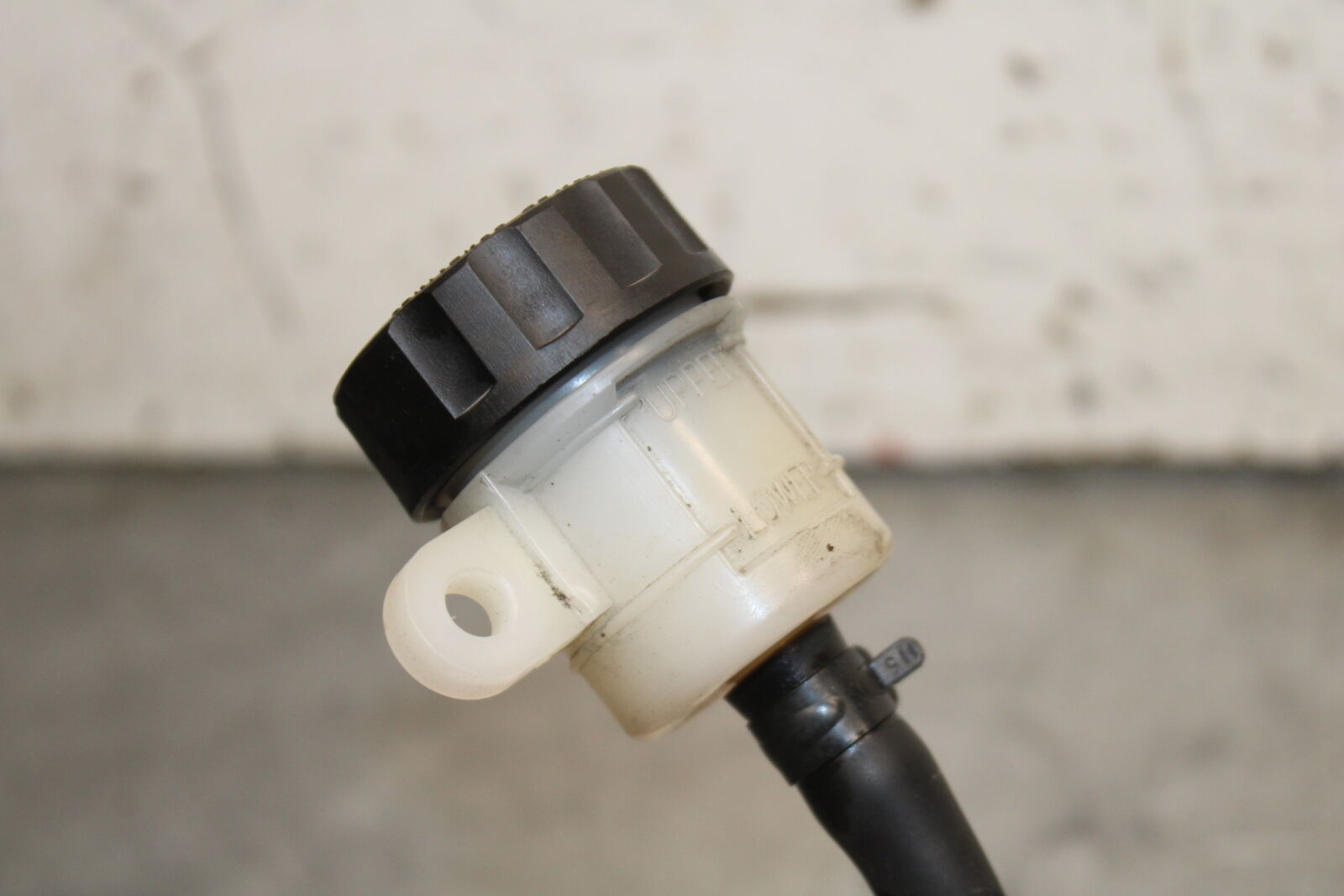 19-22 KAWASAKI Z400 REAR BACK BRAKE MASTER CYLINDER W RESERVOIR BB738
