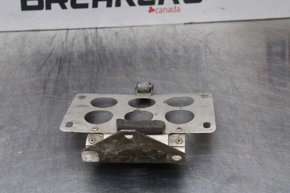 07-08 YAMAHA YZF R1 FENDER ELIMINATOR LICENSE PLATE BRACKET  BB771