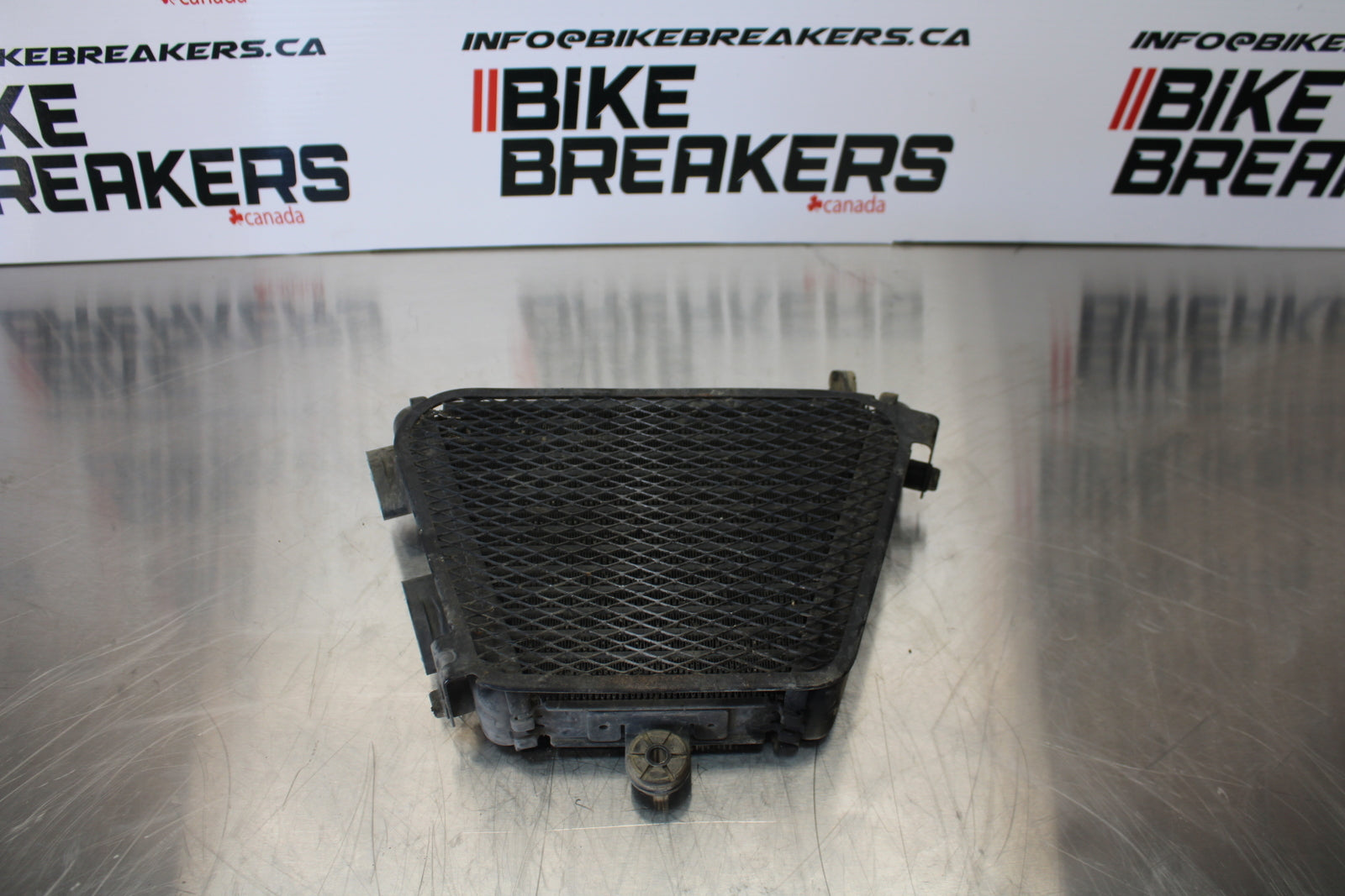 11 SUZUKI GSXR1000 ENGINE MOTOR OIL COOLER  BB142