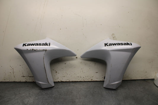 12-17 KAWASAKI ER-6N Z650 RIGHT & LEFT MID UPPER SIDE FAIRING COWL PLASTIC BB709
