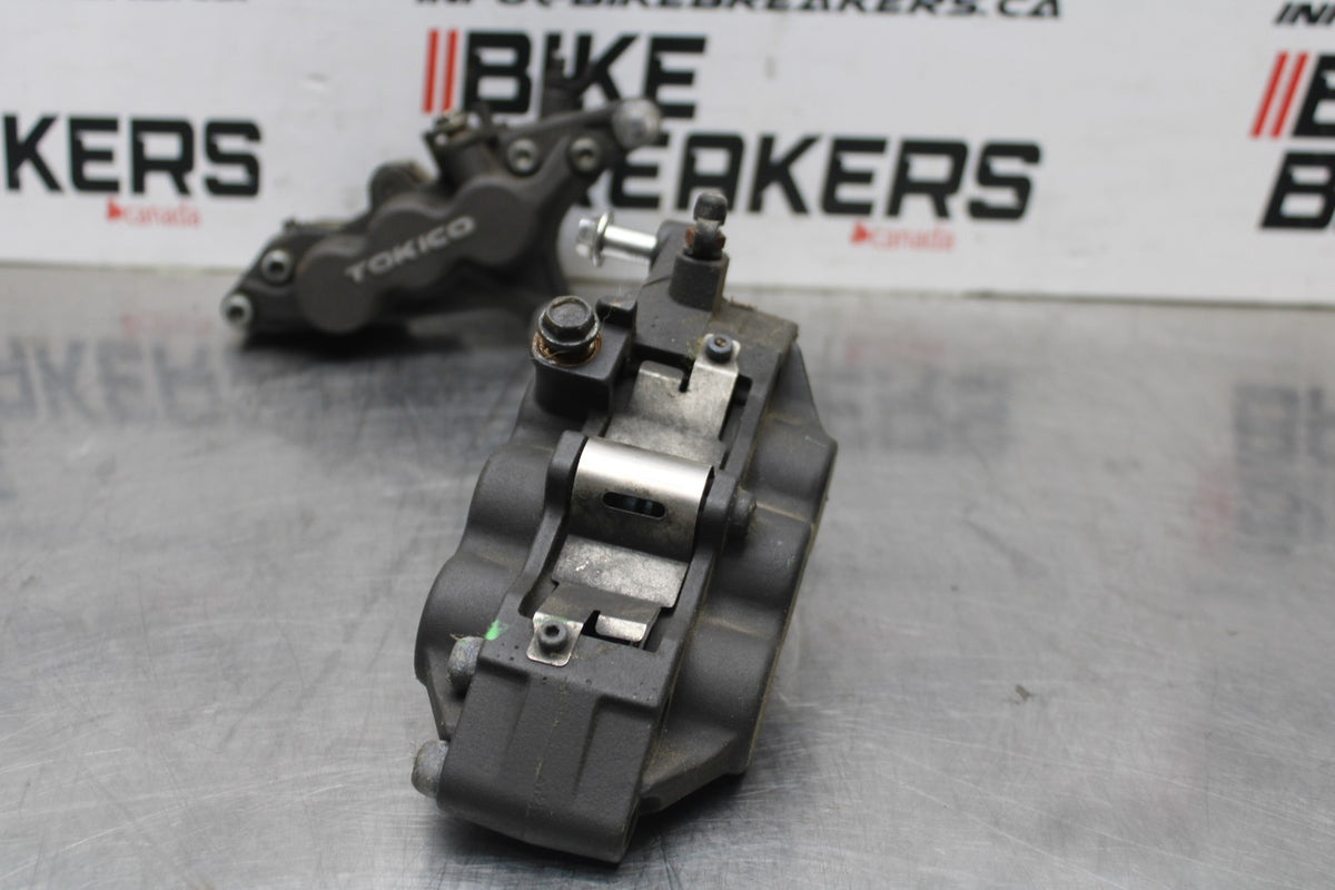 98 KAWASAKI NINJA ZX6 RIGHT LEFT FRONT BRAKE CALIPER SET PAIR CALIPERS BB870