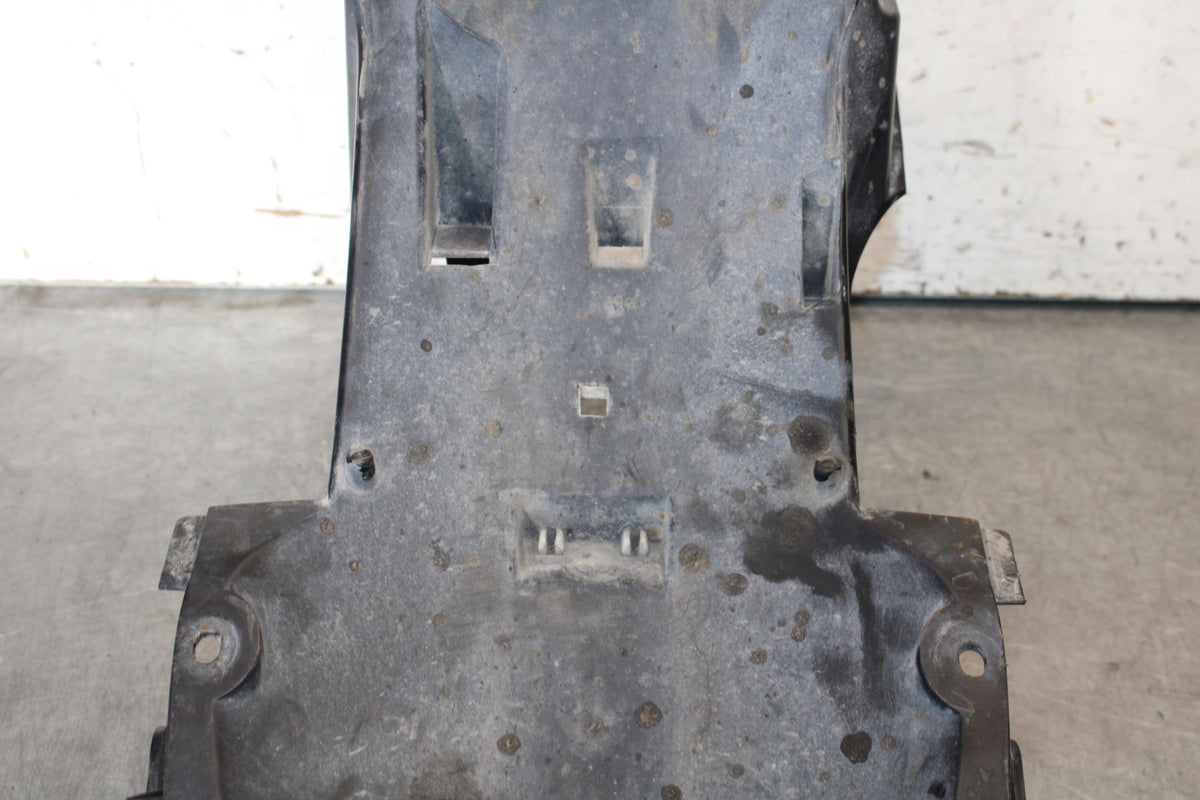 09-15 YAMAHA FZ6R REAR BACK TAIL UNDERTAIL BATTERY TRAY PLASTIC BB686