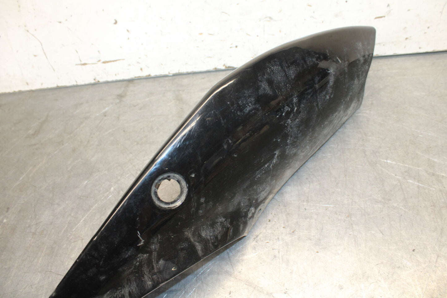 06-07 SUZUKI GSXR 600 LEFT REAR BACK TAIL FAIRING COWL SHROUD BB694