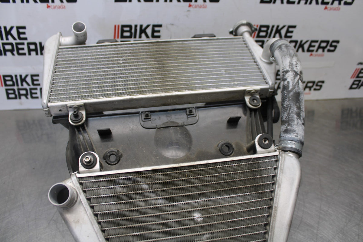 16 DUCATI 959 PANIGALE ENGINE RADIATOR MOTOR COOLER COOLING RADIATER SET  BB912