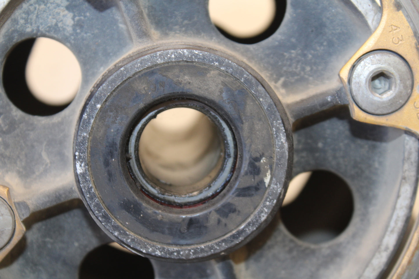 03-04 KAWASAKI NINJA ZX6R 636 REAR WHEEL BACK RIM BB85