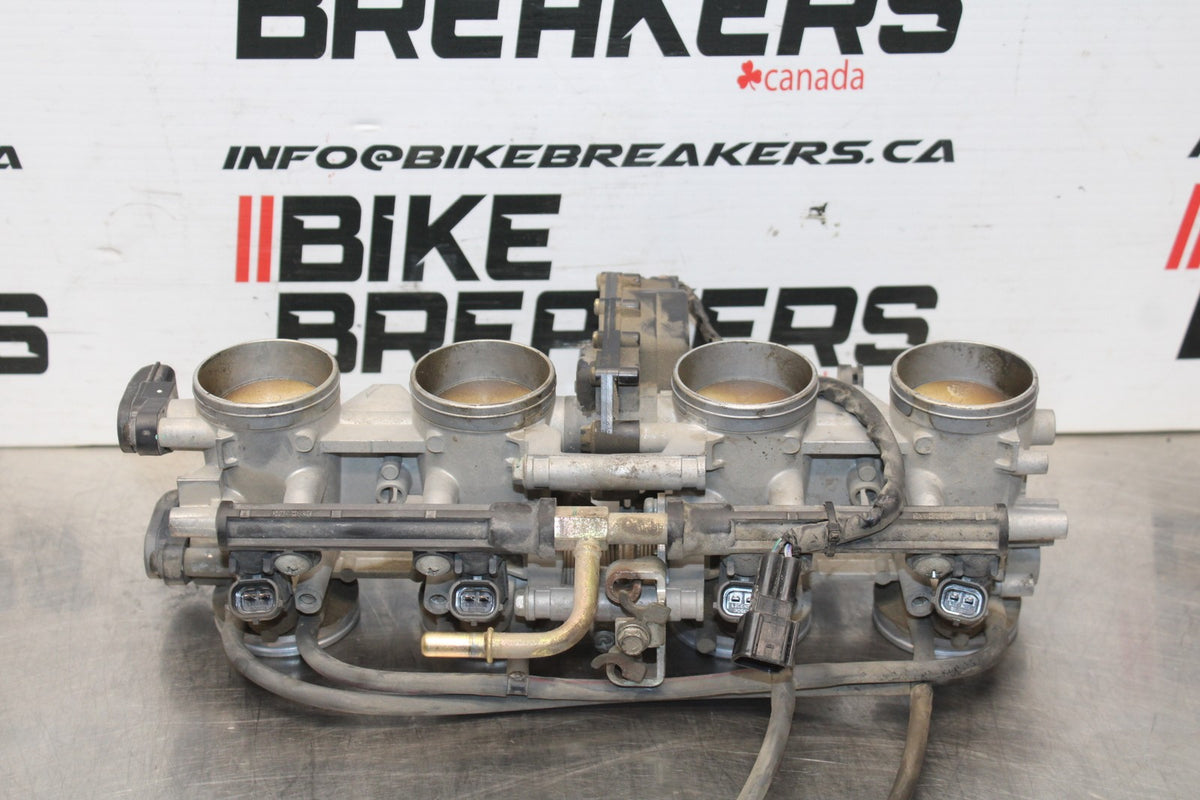 06 KAWASAKI Z750 MAIN FUEL INJECTORS / THROTTLE BODIES BB837