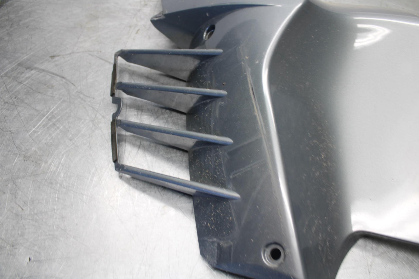 07-08 KAWASAKI CONCOURS 1400 ABS LEFT MID UPPER SIDE FAIRING COWL PLASTIC BB449