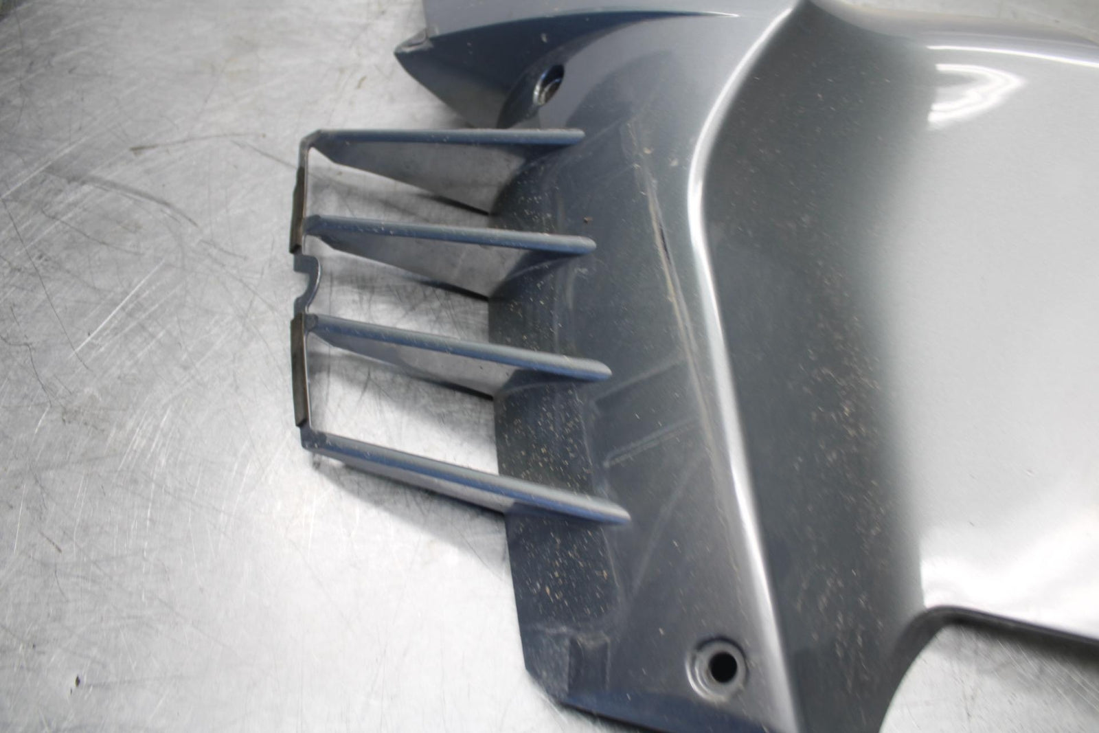 07-08 KAWASAKI CONCOURS 1400 ABS LEFT MID UPPER SIDE FAIRING COWL PLASTIC BB449